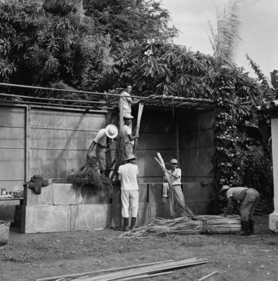 Preparativos para festa junina no Sítio Burle Marx