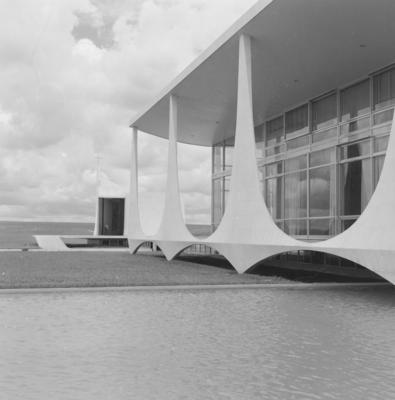 Palácio da Alvorada e Capela Nossa Senhora da Conceição