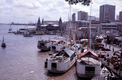 Porto no entorno do Mercado Ver-o-Peso