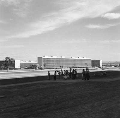 Edifícios residenciais projetados para os Institutos de Aposentadoria e Pensões
