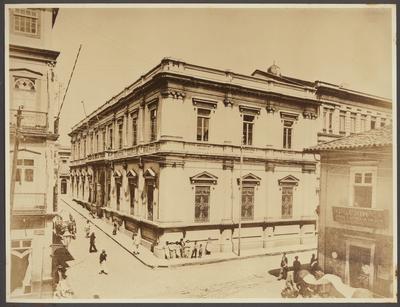 Largo e rua do Tesouro