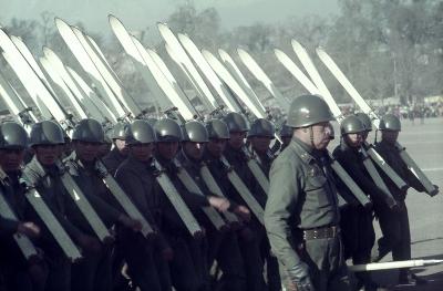 Desfile militar em comemoração à independência chilena