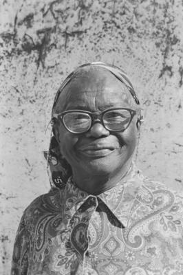 Maria Miné no mercado