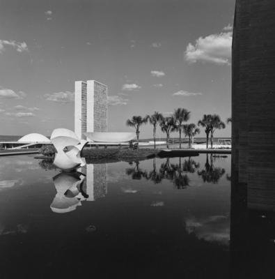 "O Meteoro", escultura de Bruno Giorgi