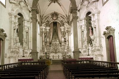 Igreja de Nossa Senhora do Carmo - nave e capela-mor, antes do incêndio