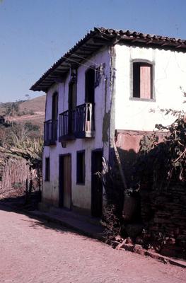 Sobrado com oratório