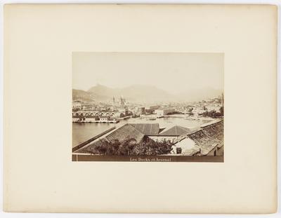 Vista das docas e do Arsenal da Marinha