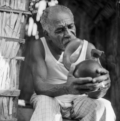 São Luís, homem fumando