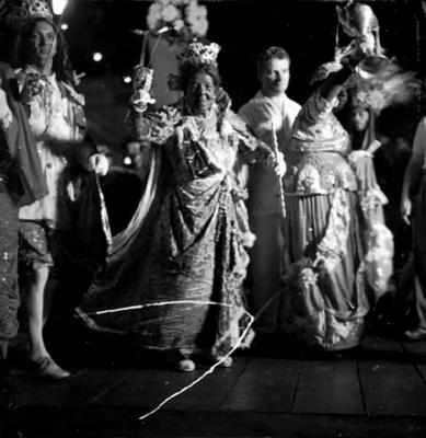 Dona Santa, no desfile do Maracatu Elefante